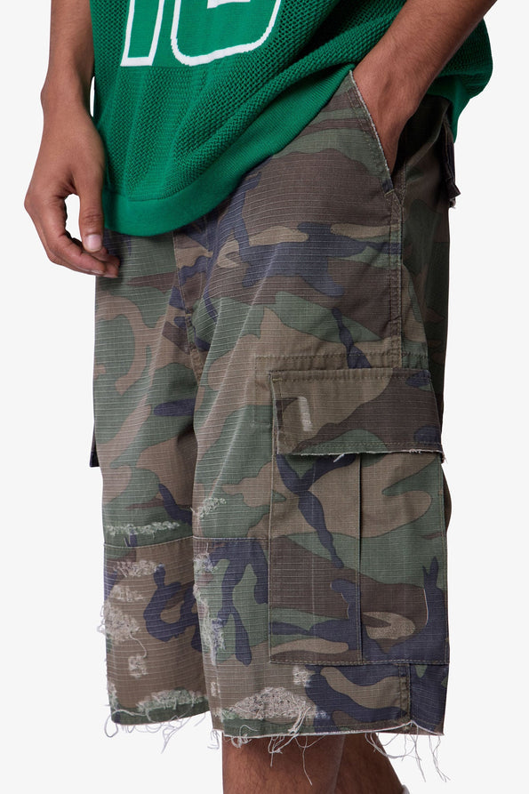 RETROFOLD   BAGGY DISTRESSED CARGO SHORTS