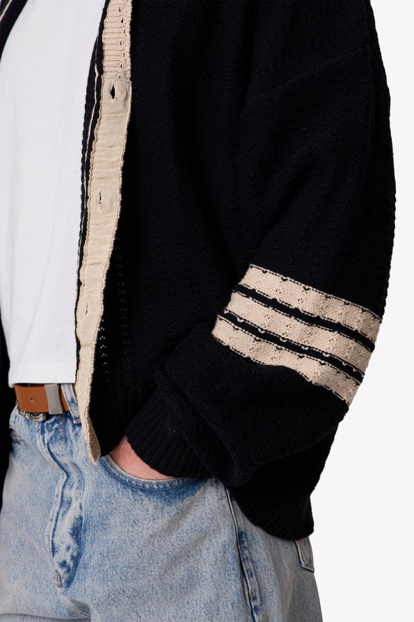 RETROFOLD  COLLEGIATE CARDIGAN SWEATER
